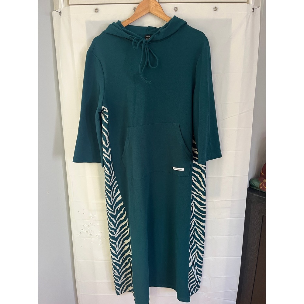 Green Zebra Print Side Panel Hooded Modest Maxi Dress with Pocket L